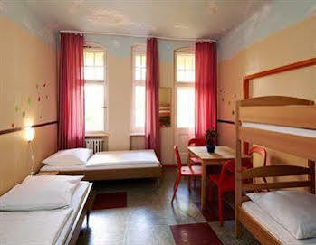Three Little Pigs - Your Castle Auberge de jeunesse *